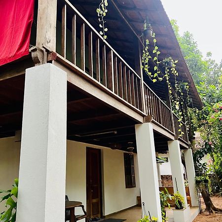 The Sunset Chalet Anjuna Exterior photo